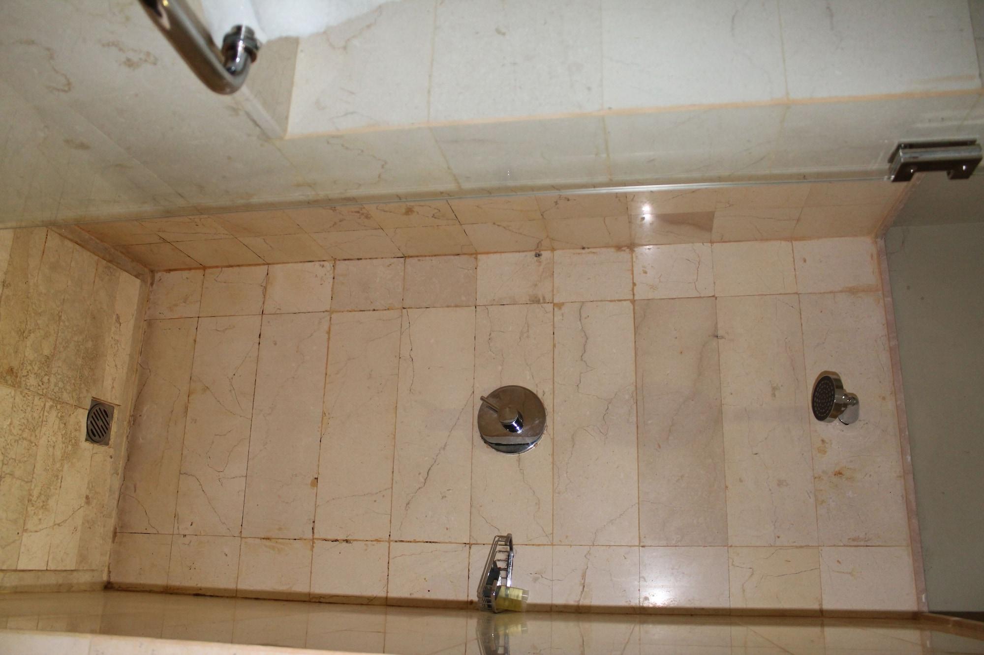 Oakwood & Taman Mini Hotel 4*