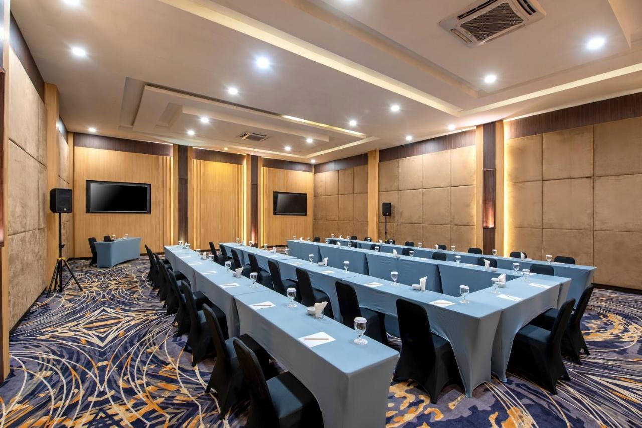 Oakwood & Taman Mini Hotel Jakarta