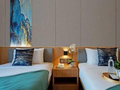 Oakwood & Taman Mini Hotel 4*