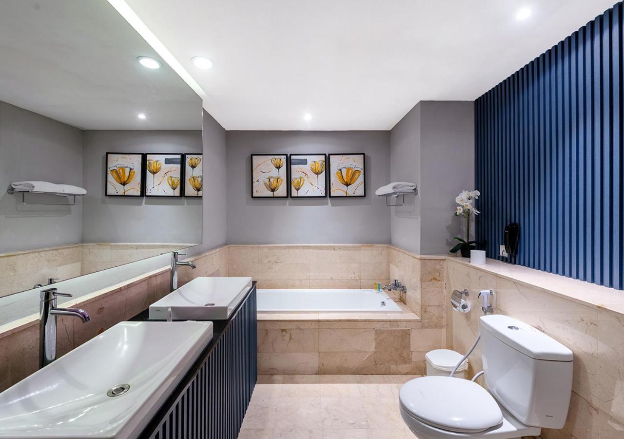 Oakwood & Taman Mini Jakarta