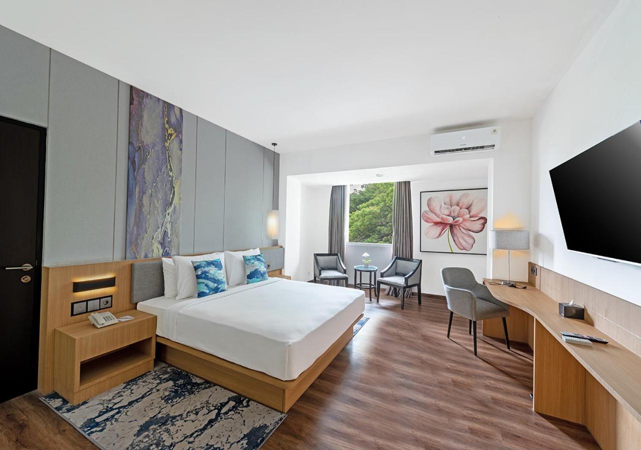 Oakwood & Taman Mini 4* Jakarta