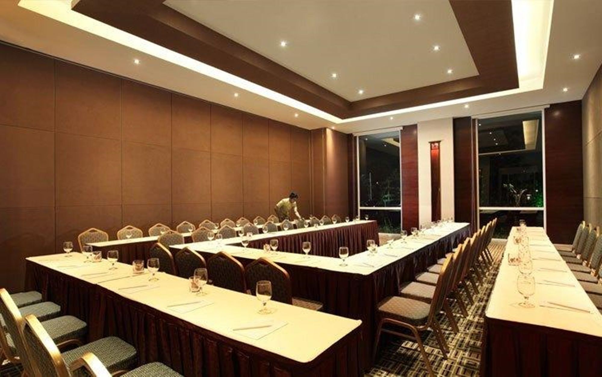 Oakwood & Taman Mini Hotel Jakarta